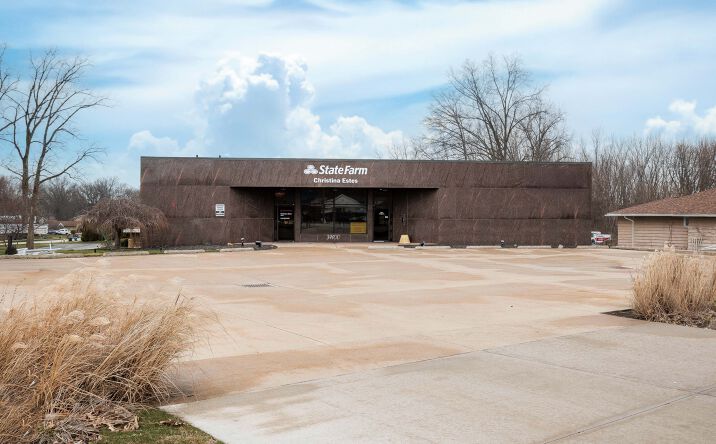 Pictures of Retail, Office property located at 34100 Center Ridge Rd, North Ridgeville, OH 44039 for lease - image #1