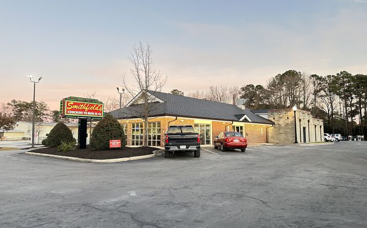 Pictures of Retail property located at 2507 Dr. M.L.K. Jr Blvd, New Bern, NC 28562 for lease - image #1