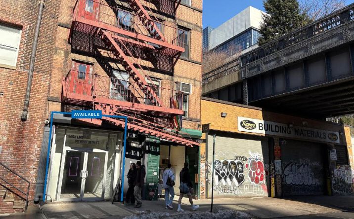 Pictures of Retail property located at 511 W 20th St, New York, NY 10011 for lease - image #1