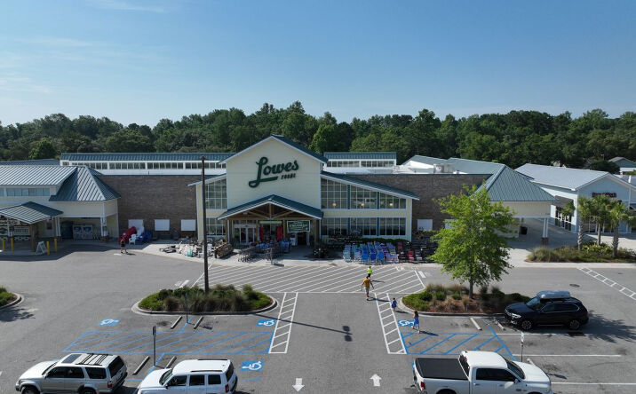 Pictures of Retail property located at 9140 Ocean Highway # 2, Pawleys Island, SC 29585 for lease - image #1