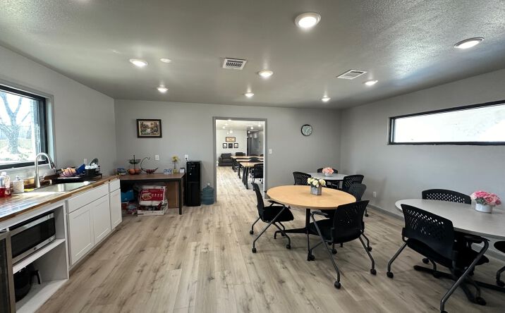 Pictures of Office property located at 708 E Elms Rd, Killeen, TX 76542 for lease - image #1