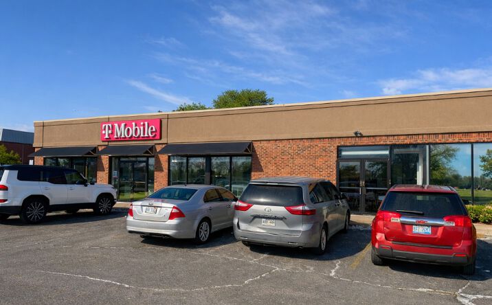 Pictures of Retail property located at 23050 Michigan Ave, Dearborn, MI 48124 for lease - image #1