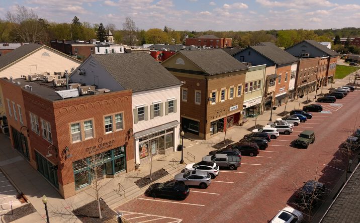 Pictures of Retail, Land property located at 43 Village Way, Hudson, OH 44236 for lease - image #1