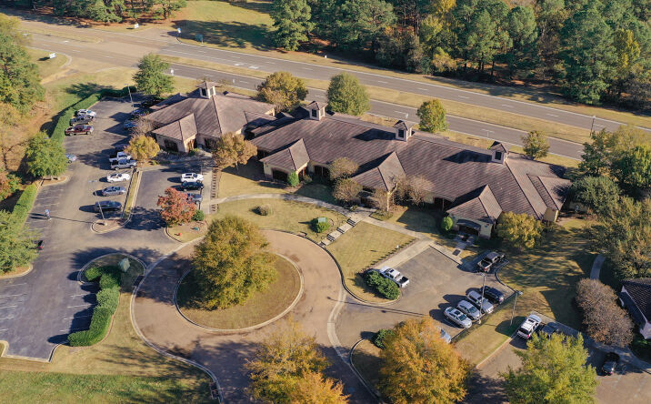 Pictures of Office property located at 602 Crescent Pl, Ridgeland, MS 39157 for lease - image #1