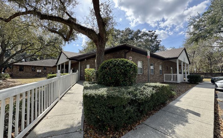 Pictures of Office property located at 7731 W Newberry Rd, Gainesville, FL 32607 for lease - image #1