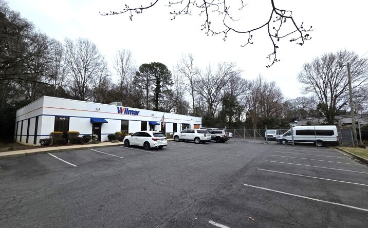 Pictures of Office property located at 3336 Washburn Ave, Charlotte, NC 28205 for lease - image #1