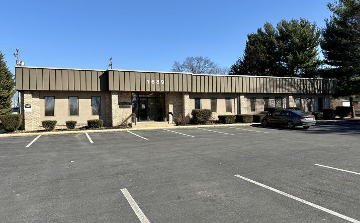 Pictures of Office property located at 1689 Crown Ave, Lancaster, PA 17601 for lease - image #1