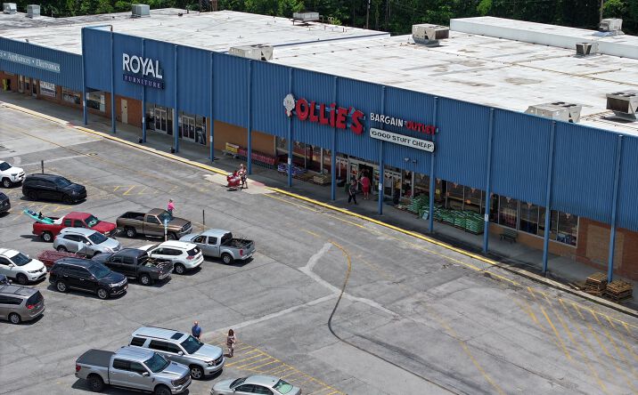 Pictures of Retail property located at 361 W Lincoln St, Tullahoma, TN 37388 for lease - image #1