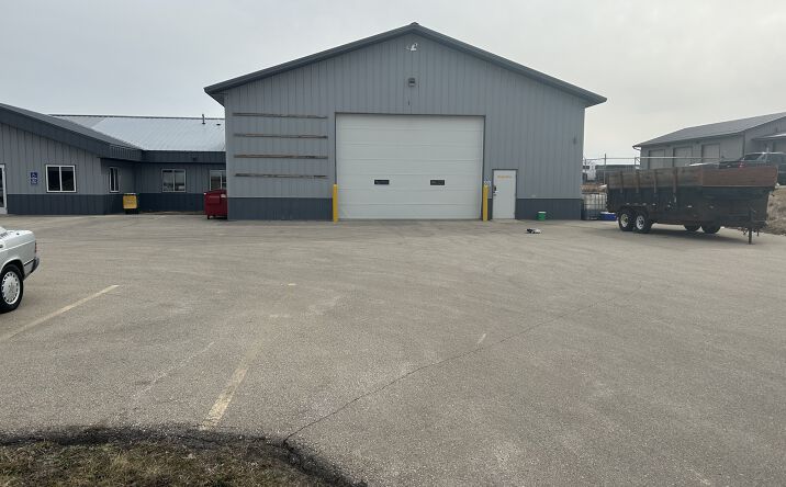 Pictures of Industrial property located at 829 Rolling View Ln SE, Pine Island, MN 55963 for lease - image #1