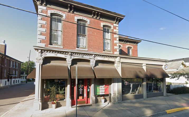Pictures of Office property located at 1001 Vincennes St, New Albany, IN 47150 for lease - image #1