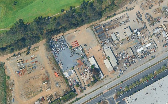 Pictures of Industrial property located at 7292 Mission Gorge Road, San Diego, CA 92120 for lease - image #1