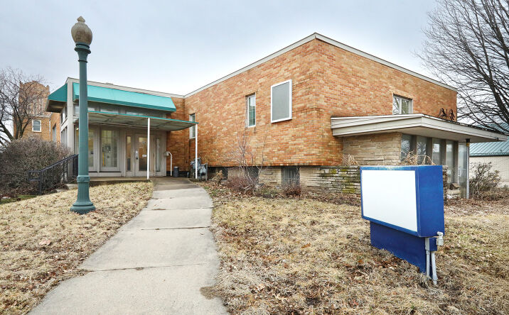 Pictures of Office property located at 321 E 3rd St N, Newton, IA 50208 for lease - image #1