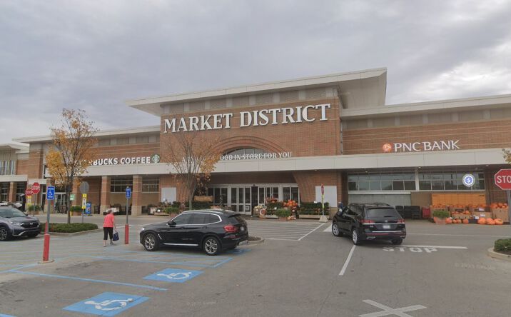 Pictures of Retail property located at 11505 Illinois St, Carmel, IN 46032 for lease - image #1