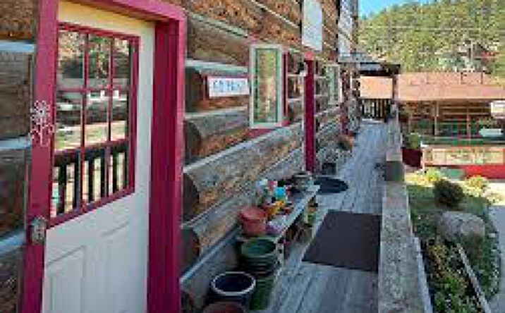 Pictures of Retail, Office, Restaurant property located at 4602 Plettner Ln, Evergreen, CO 80439 for lease - image #1