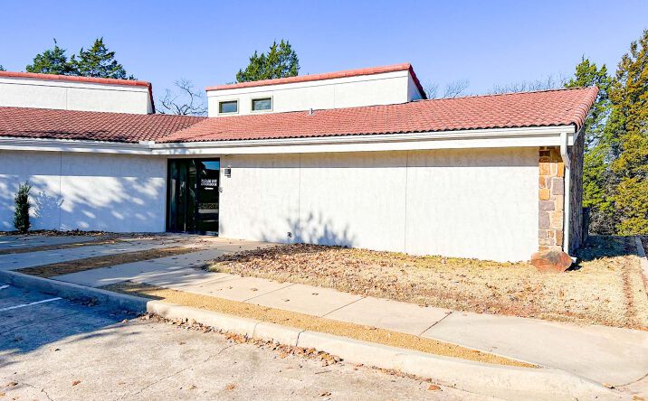 Pictures of Office property located at 13501 N Eastern Ave, Oklahoma City, OK 73131 for lease - image #1
