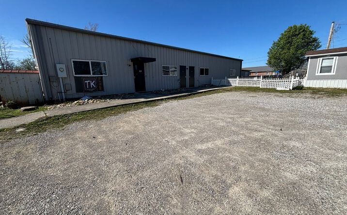 Pictures of Special Purpose property located at 5144 Nashville Hwy, Baxter, TN 38544 for lease - image #1