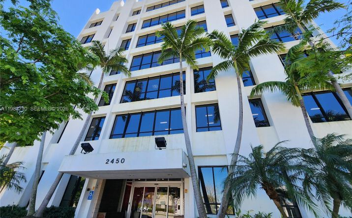 Pictures of Office property located at 2450 Hollywood Blvd #CU404, Hollywood, FL 33020 for lease - image #1