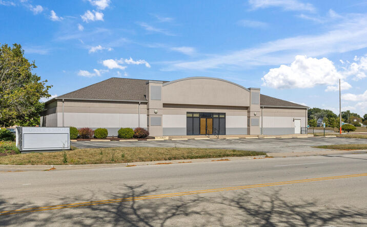 Pictures of Retail, Office property located at 6 Convenience Center Rd, Champaign, IL 61820 for lease - image #1