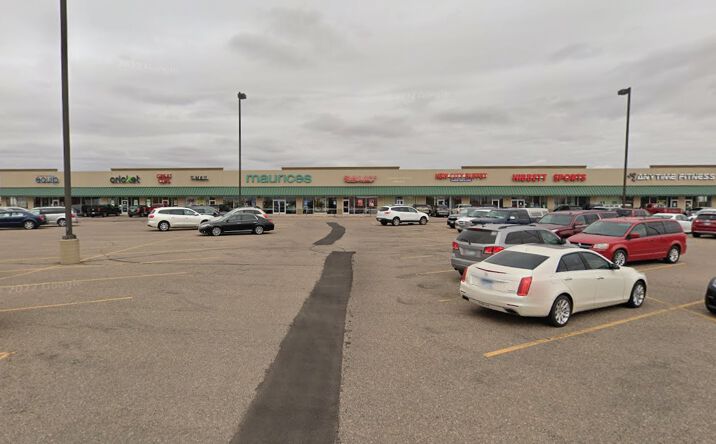 Pictures of Retail property located at 1511 Ryan's Rd, Worthington, MN 56187 for lease - image #1