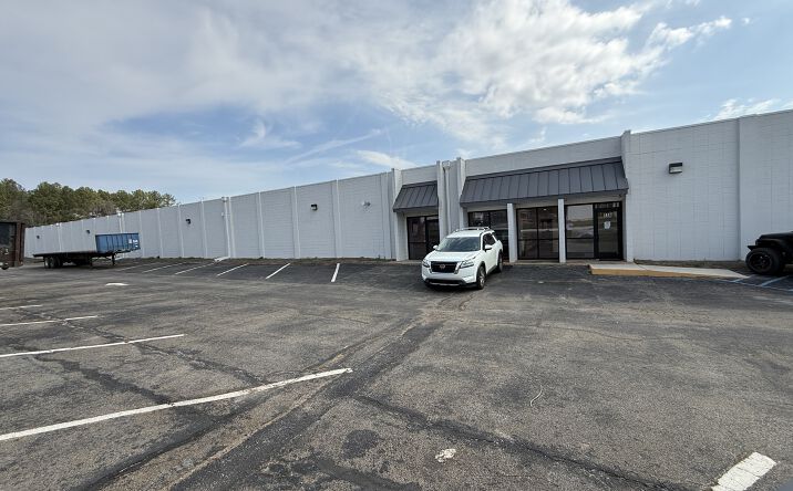 Pictures of Industrial property located at 114 Belton Dr, Spartanburg, SC 29301 for lease - image #1