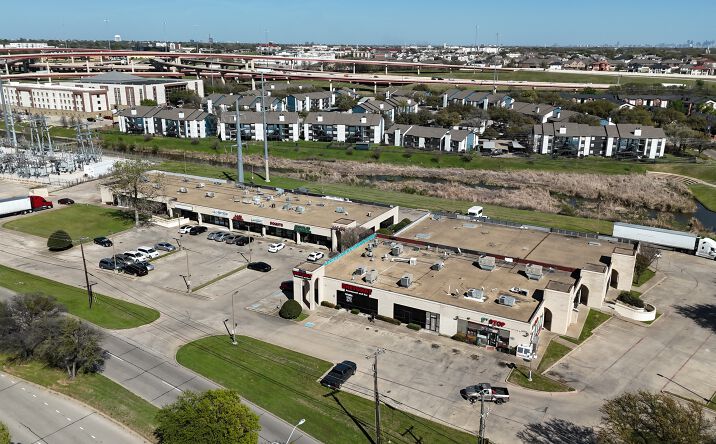 Pictures of Retail, Office property located at 1800 Valley View Ln, Irving, TX 75061 for lease - image #1
