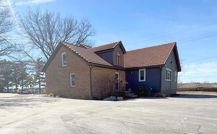 Pictures of Office property located at 8318 Lakeview St, Ralston, NE 68127 for lease - image #1