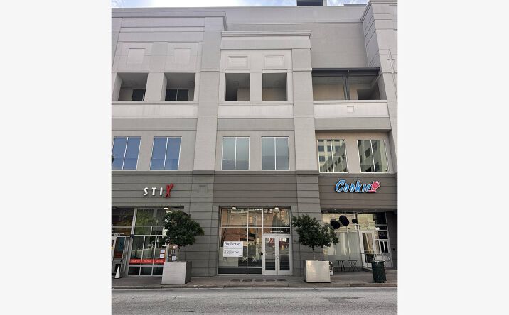 Pictures of Retail property located at 150 Peabody Pl, Memphis, TN 38103 for lease - image #1