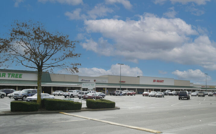 Pictures of Retail property located at 870 Biddle Rd, Medford, OR 97504 for lease - image #1