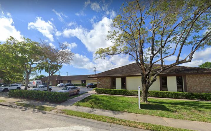Pictures of Office property located at 1280 W Lantana Rd, Lantana, FL 33462 for lease - image #1