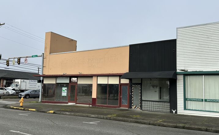 Pictures of Retail, Office property located at 1207 14th Ave, Longview, WA 98632 for lease - image #1