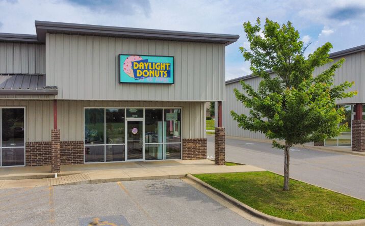 Pictures of Retail, Restaurant property located at 1010-1026 Slack St, Pea Ridge, AR 72751 for lease - image #1