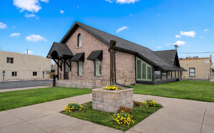 Pictures of Office, Retail property located at 2505 W Alamo Ave, Littleton, CO 80120 for lease - image #1
