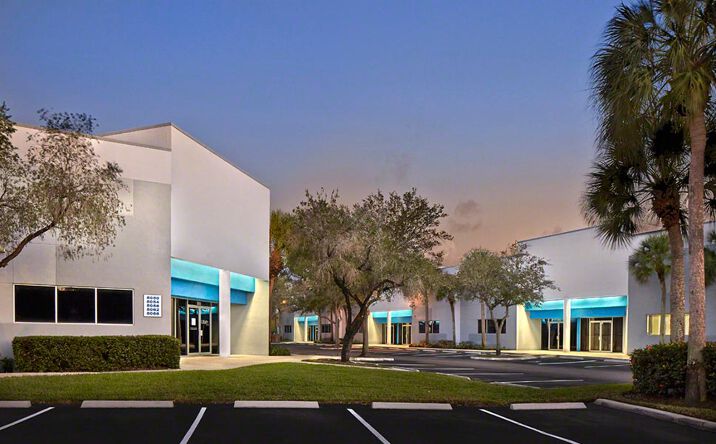 Pictures of Industrial property located at 5010-5066 N Hiatus Rd, Sunrise, FL 33351 for lease - image #1