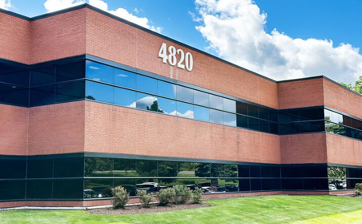Pictures of Office property located at 4820 W Taft Rd, Liverpool, NY 13088 for lease - image #1
