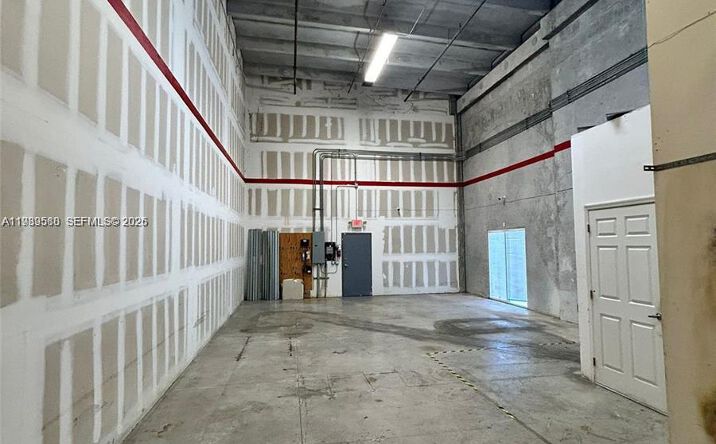 Pictures of Industrial property located at 20861 Johnson St # 119, Pembroke Pines, FL 33029 for lease - image #1