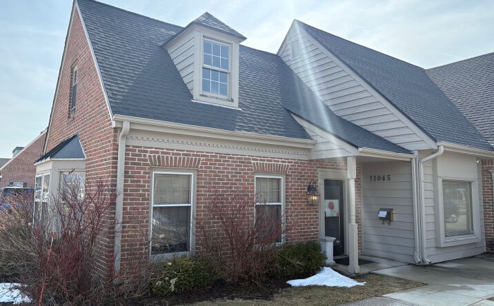 Pictures of Office property located at 11045 N Towne Square Rd, Mequon, WI 53092 for lease - image #1