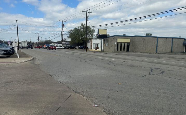 Pictures of Office, Retail property located at 501 W Main St, Mesquite, TX 75149 for lease - image #1