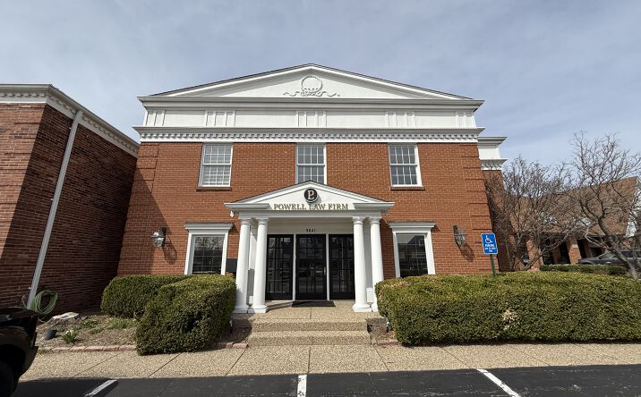 Pictures of Office property located at 9841 Clayton Rd, St. Louis, MO 63124 for lease - image #1