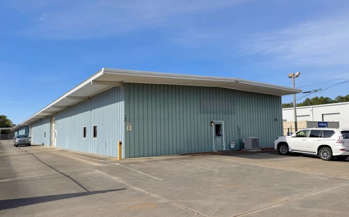 Pictures of Industrial property located at 706 Anchors St NW, Fort Walton Beach, FL 32548 for lease - image #1
