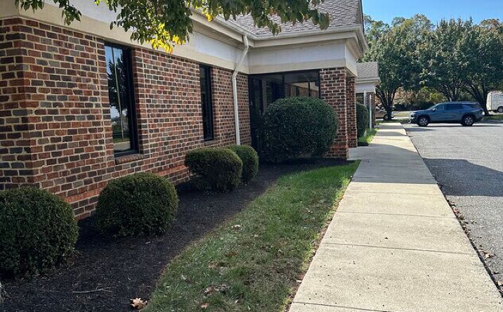 Pictures of Retail, Office, Special Purpose property located at 15421 Forest Rd, Forest, VA 24551 for lease - image #1