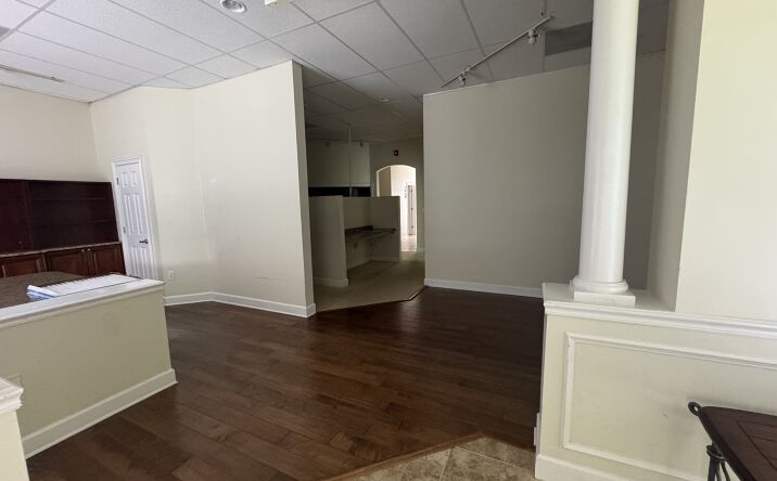 Pictures of Office property located at 1635 Eagle Harbor Pkwy, Fleming Island, FL 32003 for lease - image #1