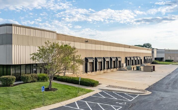 Pictures of Industrial property located at 10504 W 79th St, Overland Park, KS 66214 for lease - image #1