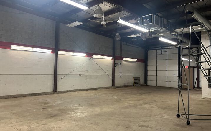 Pictures of Industrial property located at 370 Prairie St, Crystal Lake, IL 60014 for lease - image #1