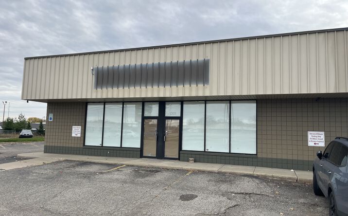 Pictures of Retail property located at 1301 W Holmes Rd, Lansing, MI 48910 for lease - image #1