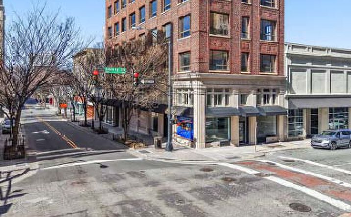 Pictures of Retail, Restaurant property located at 101 W Fourth St. Ste. 101, Winston-Salem, NC 27101 for lease - image #1