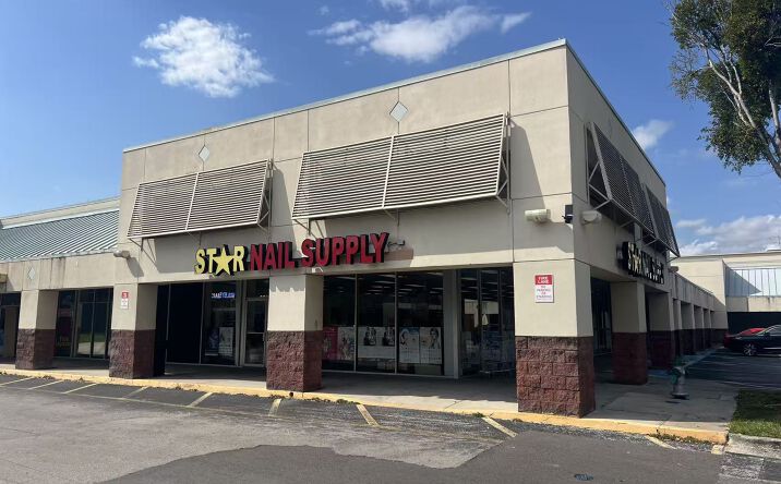 Pictures of Retail property located at 3101 W Colonial Dr, Orlando, FL 32808 for lease - image #1