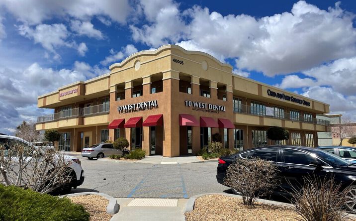 Pictures of Office property located at 40005 10th St W, Palmdale, CA 93551 for lease - image #1