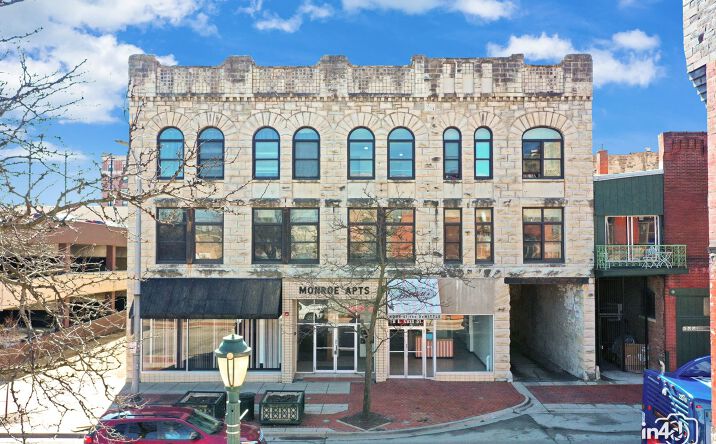 Pictures of Retail property located at 20 E Cass Street, Joliet, IL 60432 for lease - image #1