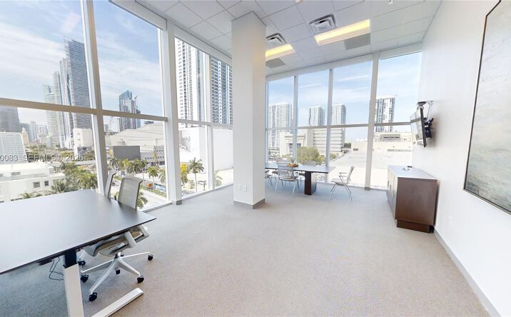 Pictures of Office property located at 1501 Biscayne Blvd # 5C, Miami, FL 33132 for lease - image #1