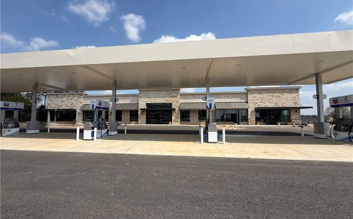 Pictures of Retail, Restaurant property located at 2705 Lawrenceville Suwanee Road Unit 101, Suwanee, GA 30024 for lease - image #1